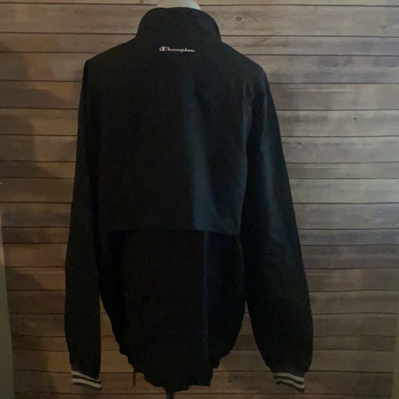 NWT Champion From Zumiez Lightweight 1/4 Zip Jacket - Picture 4 of 8